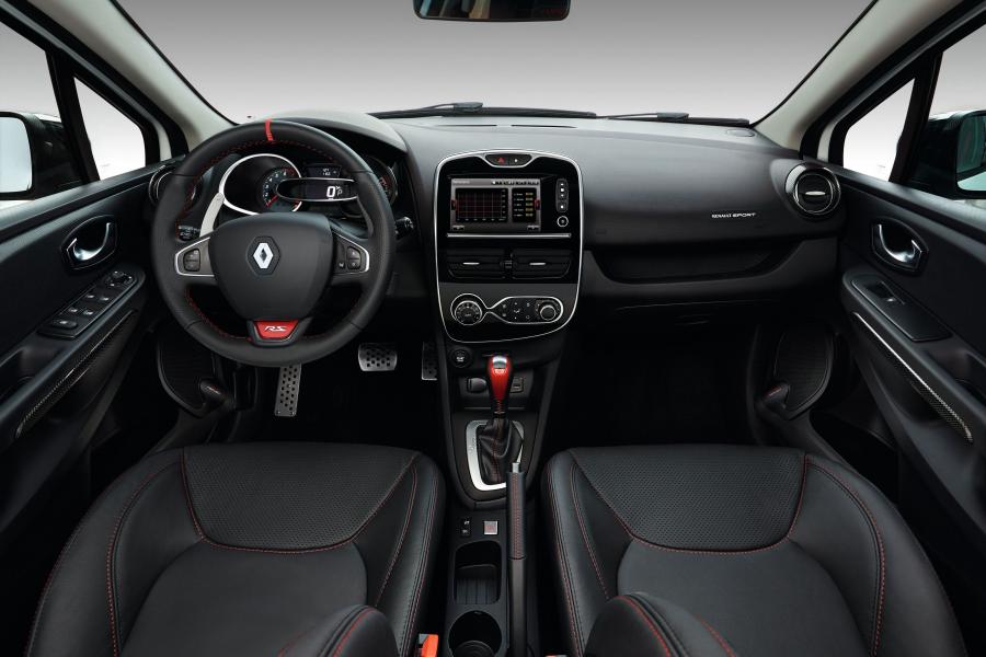  Renault Clio R.S. 220 Trophy 2015 года  (фото 12 из 48)